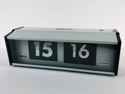 Fixing a retro clock